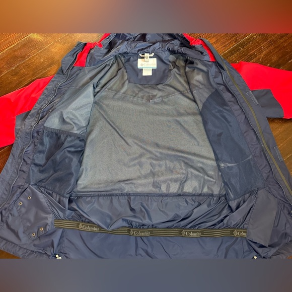 PRE-OWNED/LIKE NEW MENS COLUMBIA INTERCHANGE OMNI-TECH JACKET RED/BLUE MENS SML. - Picture 5 of 12